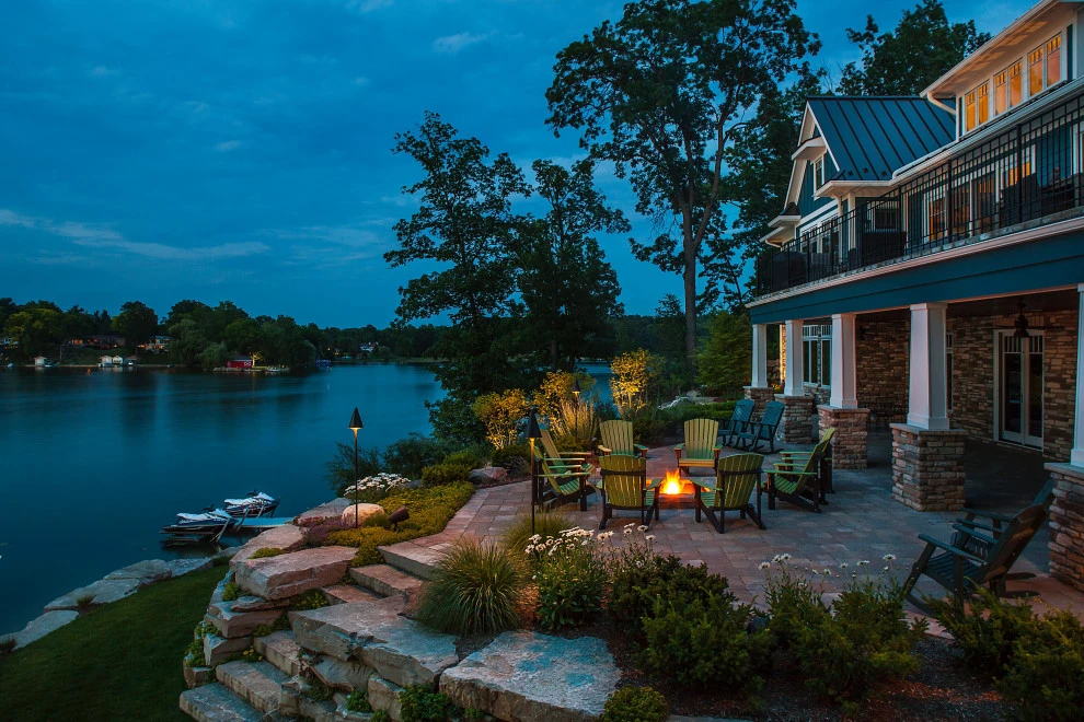 Lake Shore Private Residence by R.Youngblood & Co. - Photo 3