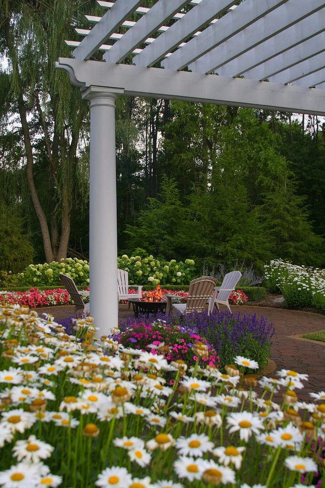 Oakland Township Outdoor Living Space by R.Youngblood & Co. - Photo 4