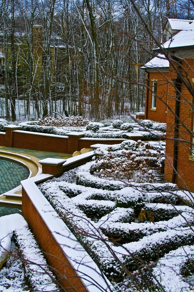 Formal English Garden Estate by R.Youngblood & Co. - Photo 5