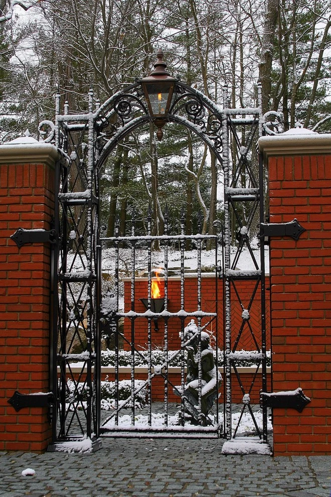 Formal English Garden Estate by R.Youngblood & Co. - Photo 15