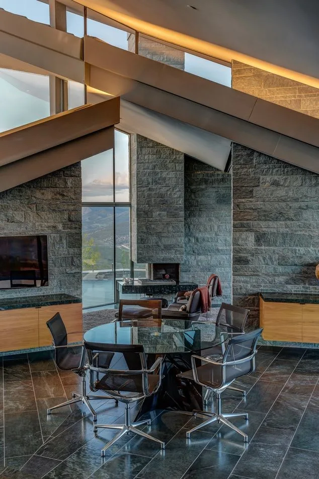 Summit Residence by Big-D Signature - Photo 3