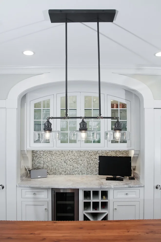 Classic Dining Area with Nook by WORKS By Jesse DeBenedictis, LLC - Photo 4