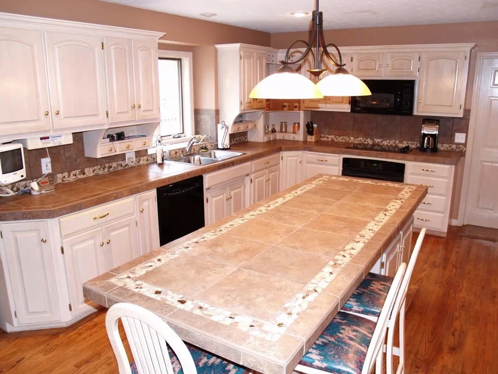 Gretna, NE Kitchen Renovation by Precision Enterprises, Inc. - Photo 2