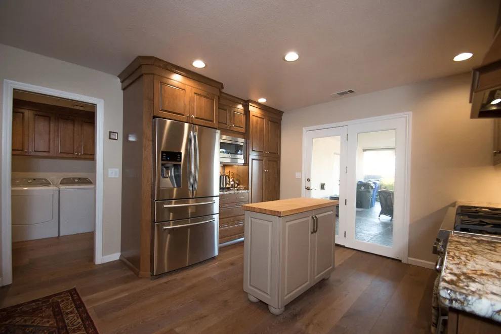 Lawrence Adams Const. & Melindas Interior Designs - Photo 14