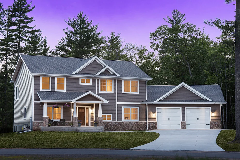 River Pointe Two-Story by Dickinson Homes - Photo 5