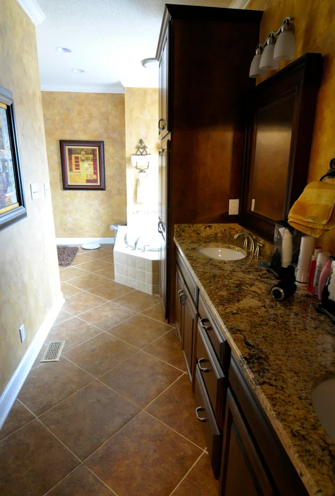 Rivoli Downs Restroom by Bickley Design Build Services Inc. - Photo 15