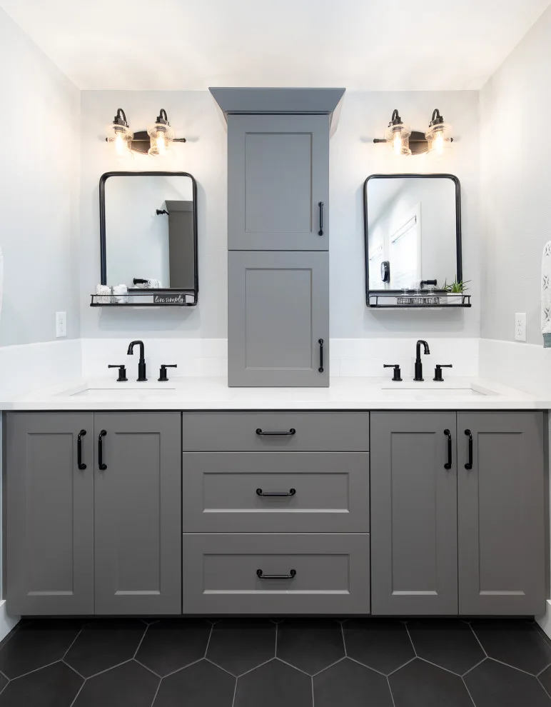 Rockborough Farmhouse Main Bathroom by Freestone LLC Design-build - Photo 3