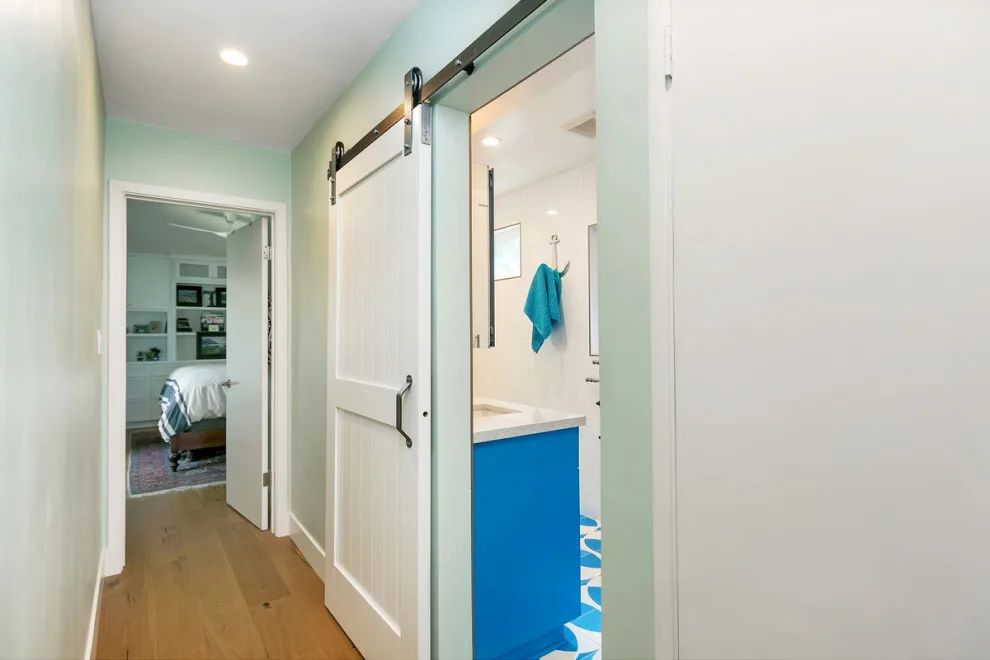 Compact Areas by Haus Design + Build Inc. - Photo 11