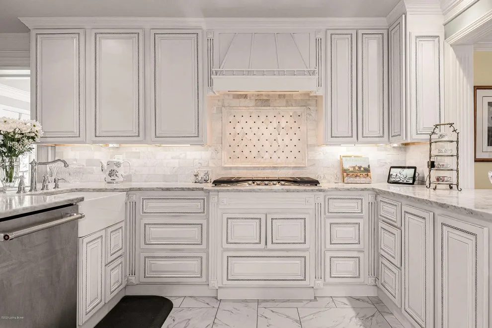 Derbyshire Estates Culinary and Bath Spaces by Blandford & Co. - Photo 2