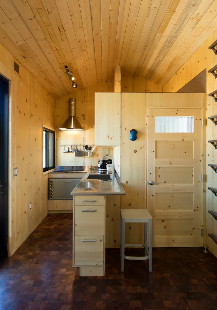 SaltBox Small Home by Extraordinary Structures - Photo 6