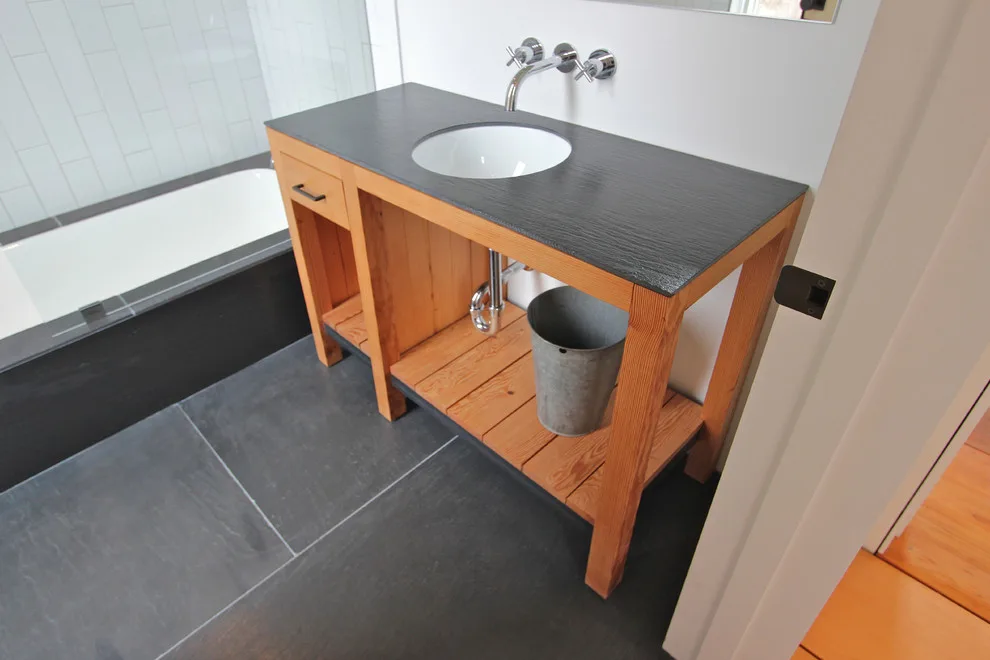 Coastal Home by EngineHouse - Photo 7