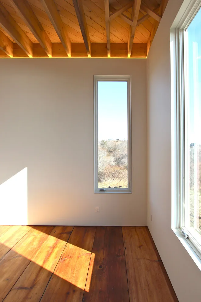 Coastal Home by EngineHouse - Photo 8