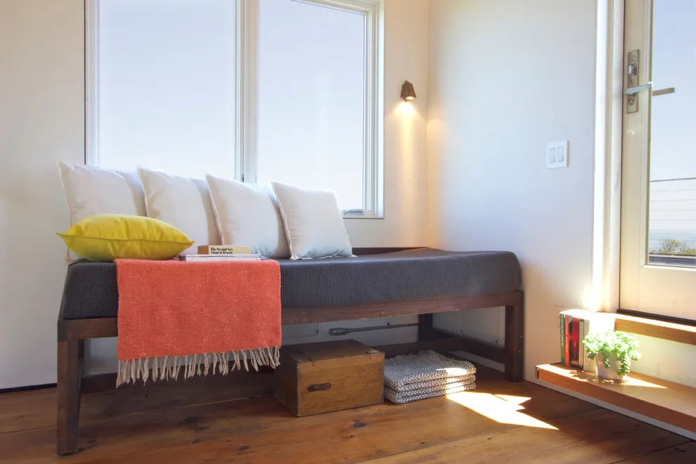 Coastal Home by EngineHouse - Photo 13