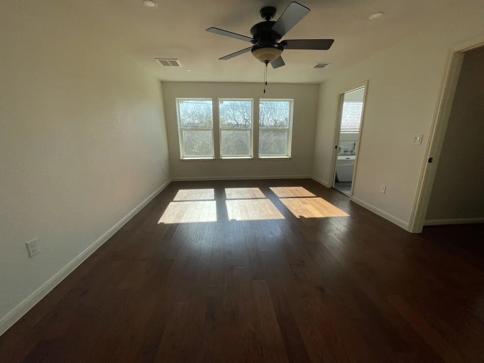 Round Rock Second Story Owner's Suite Extension by TRS Build - Photo 11