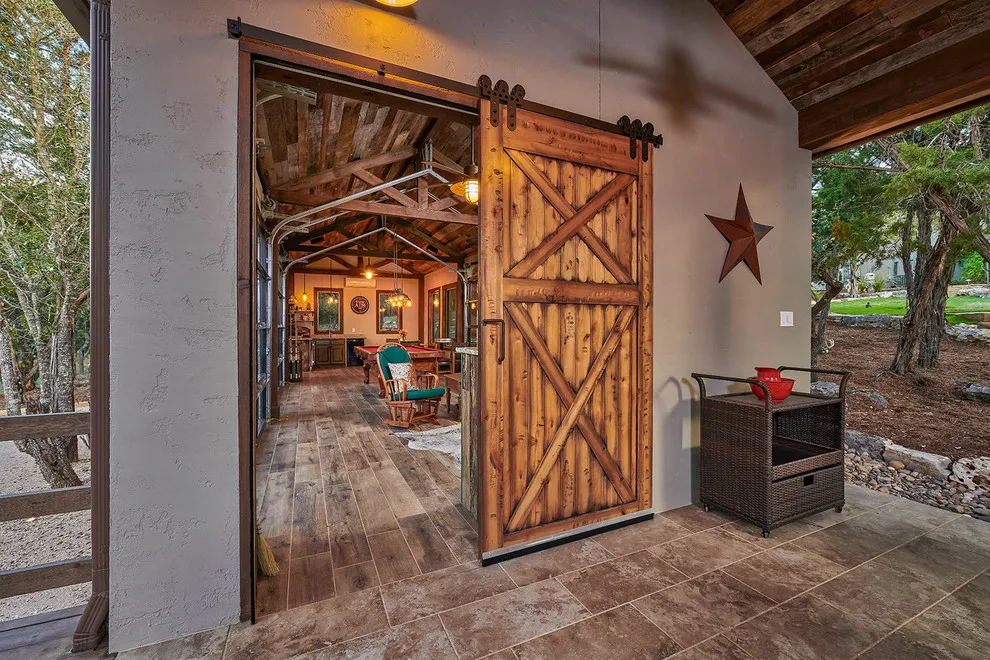 Sendero Ranch Celebration Barn by Virtuoso Builders - Photo 5