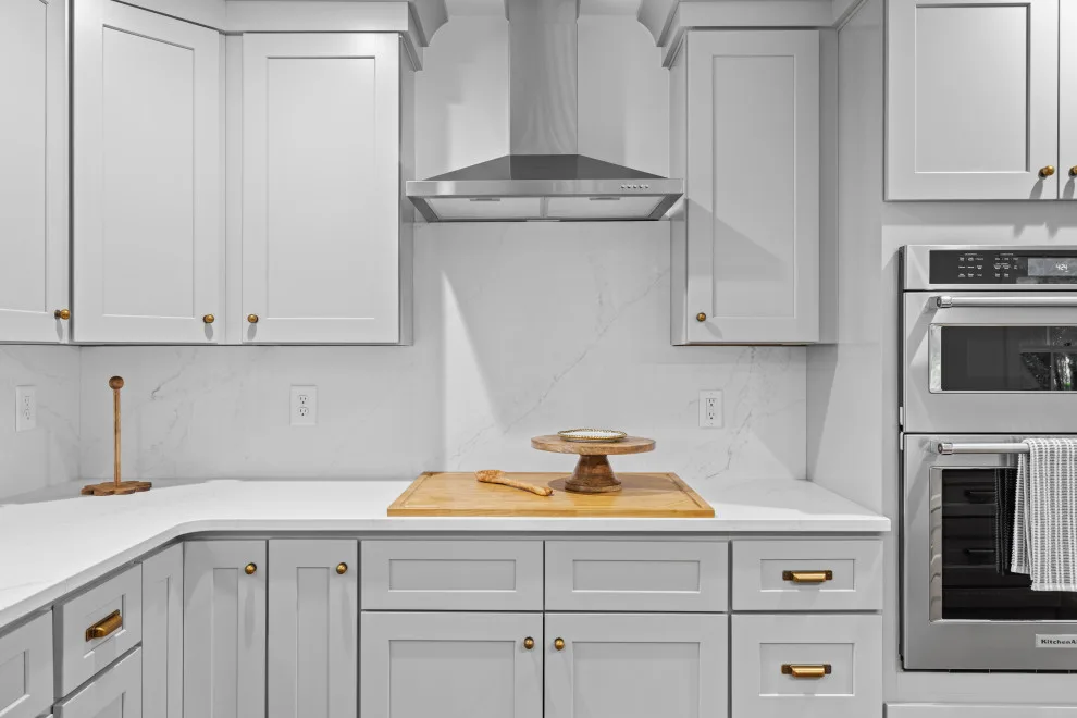 Six Forks Revitalization: Radiant, Cozy, and Sophisticated by Hykal Homes LLC - Photo 19