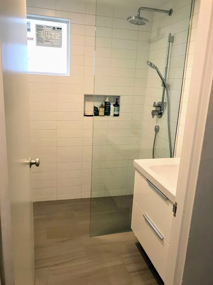 Compact Restroom by Paul Thomas Designs, LLC - Photo 4
