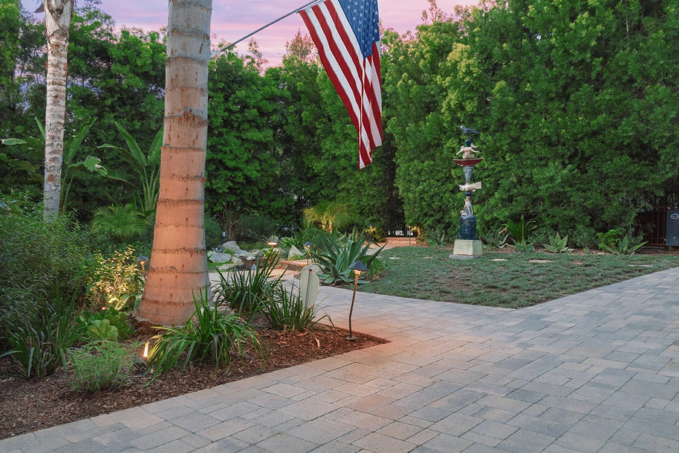 Poolside Bar by Pacific Outdoor Living - Photo 3