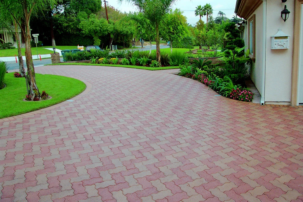 Driveways by Pacific Outdoor Living - Photo 9