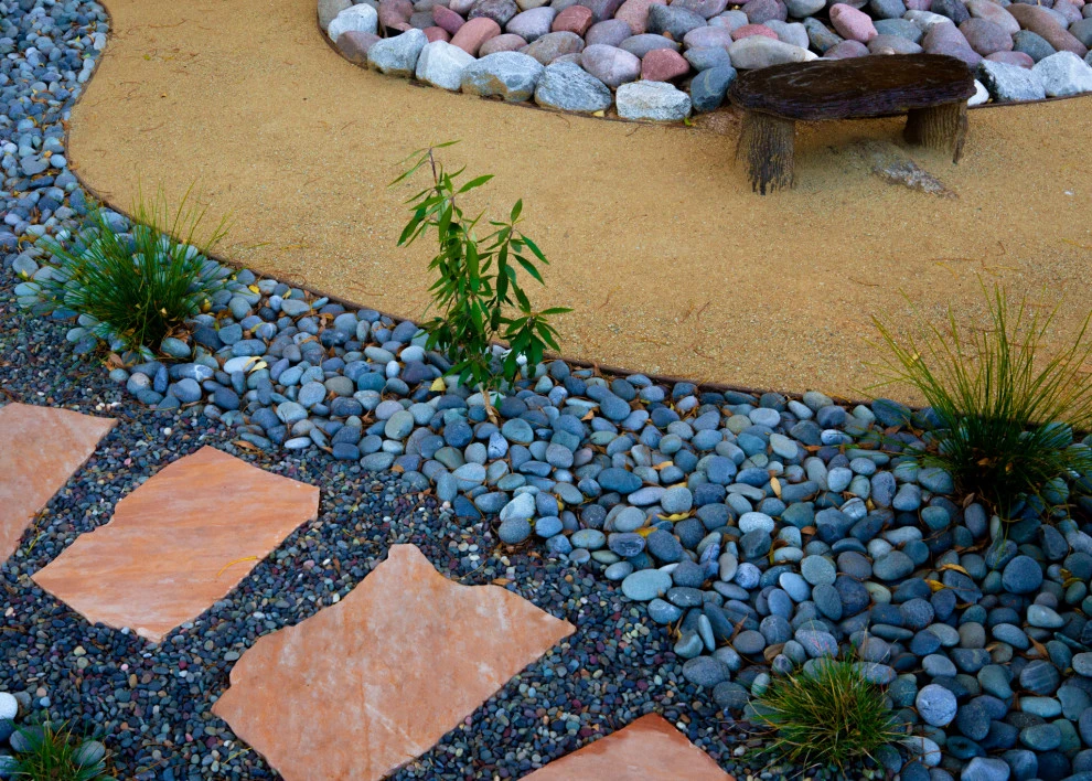 Small Cottage Garden by Pacific Outdoor Living - Photo 3