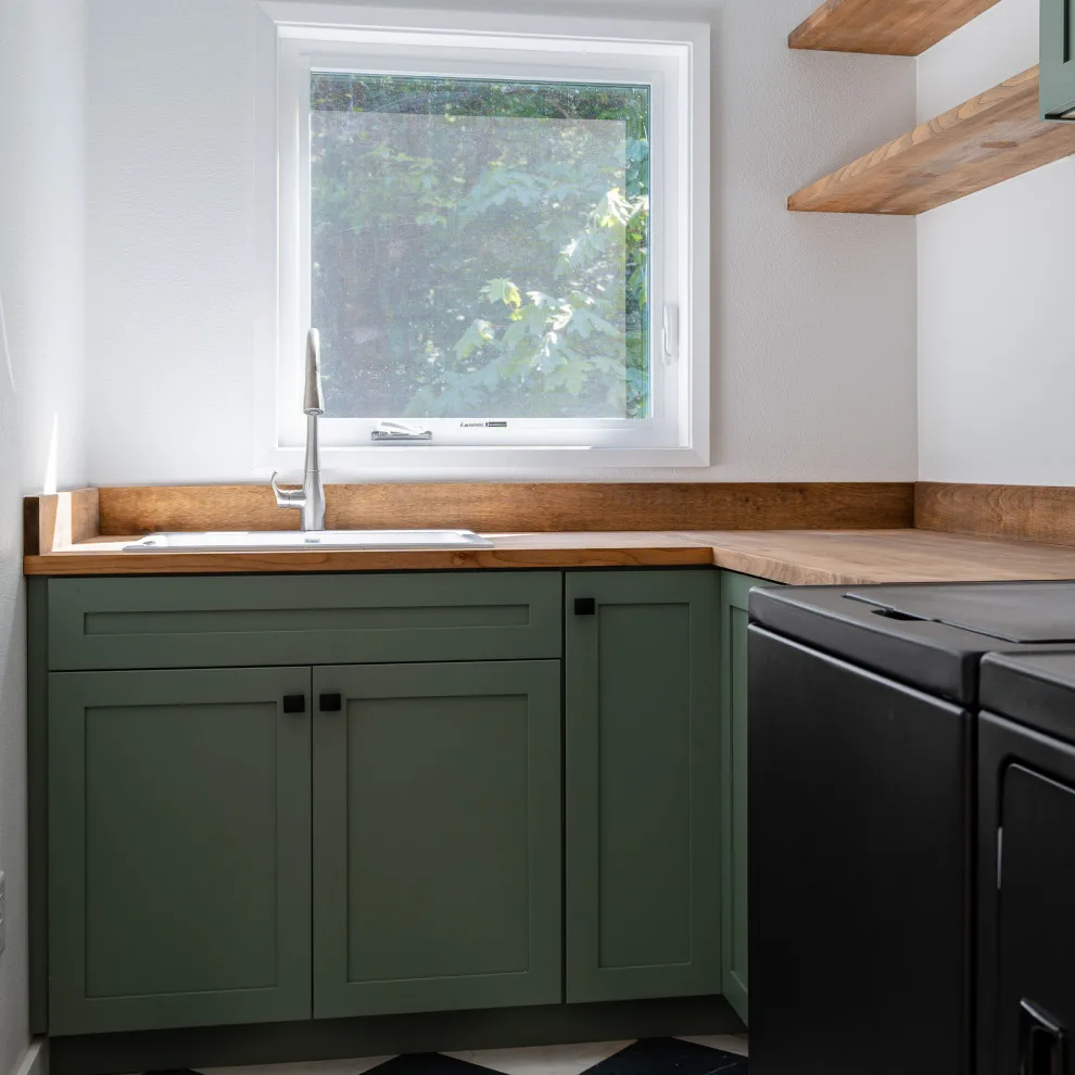 Lamont Bros. Design & Construction - Photo 2