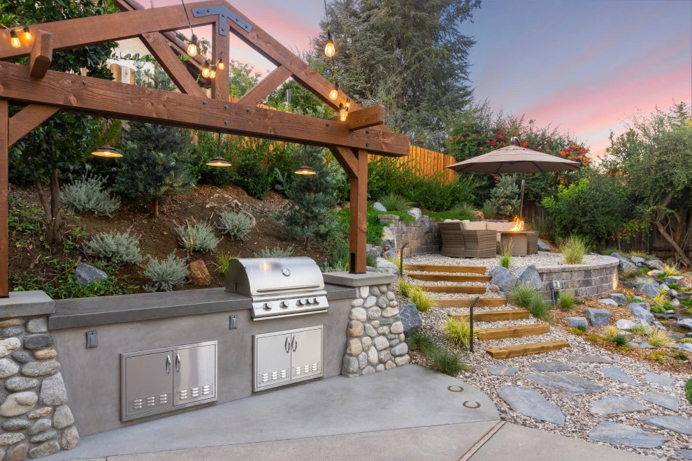 Turf Yard with Kitchen & Firepit by Pacific Outdoor Living - Photo 2