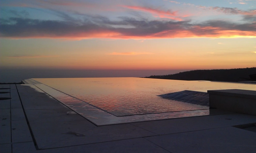 Pools by Pacific Outdoor Living - Photo 7