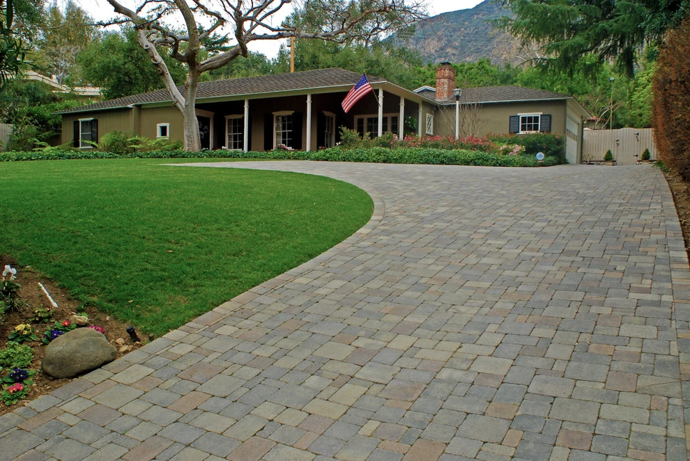 Driveways by Pacific Outdoor Living - Photo 10