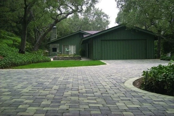 Driveways by Pacific Outdoor Living - Photo 4