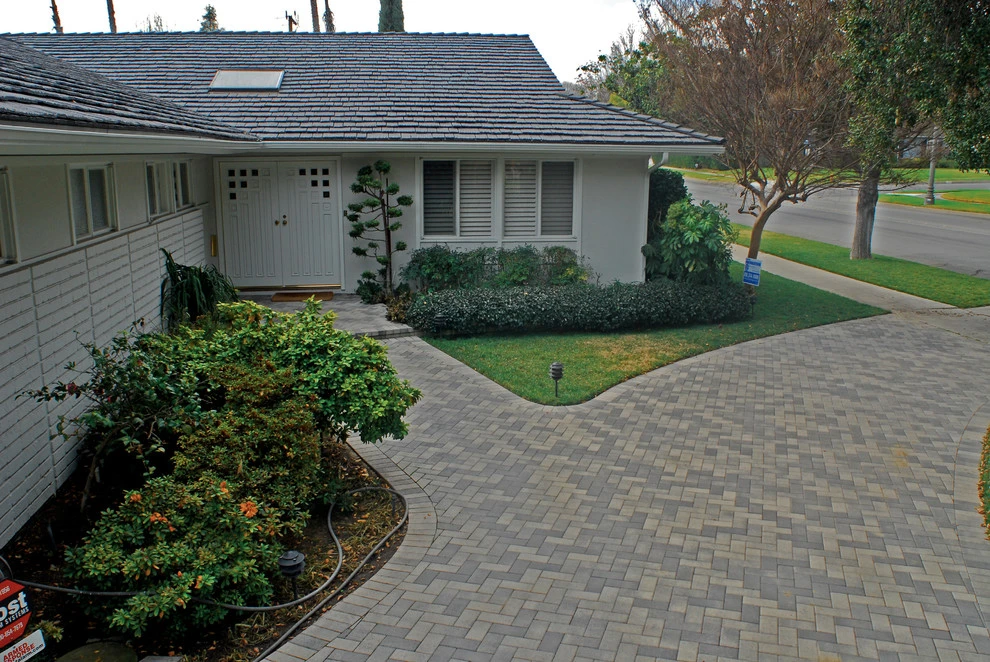 Driveways by Pacific Outdoor Living - Photo 6