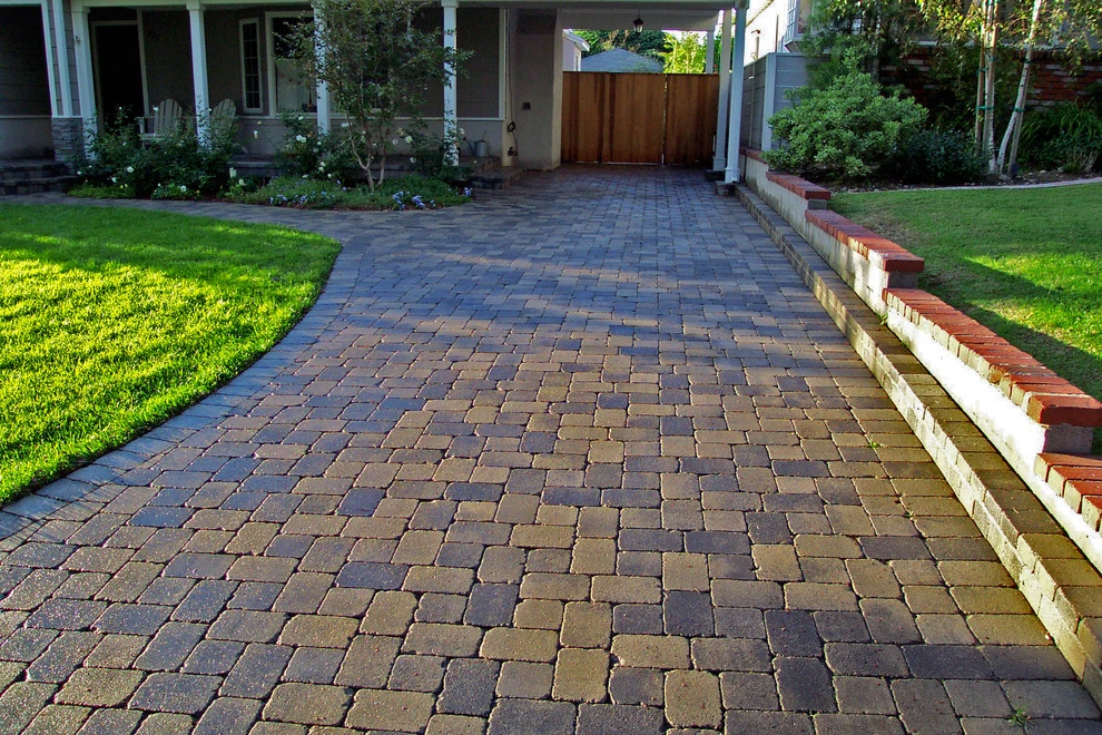 Driveways by Pacific Outdoor Living - Photo 2