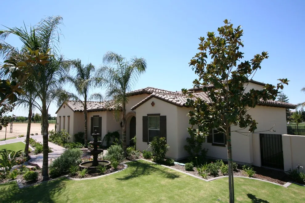 Iberian Patio Residence by Sweaney Custom Homes, Inc. - Photo 5