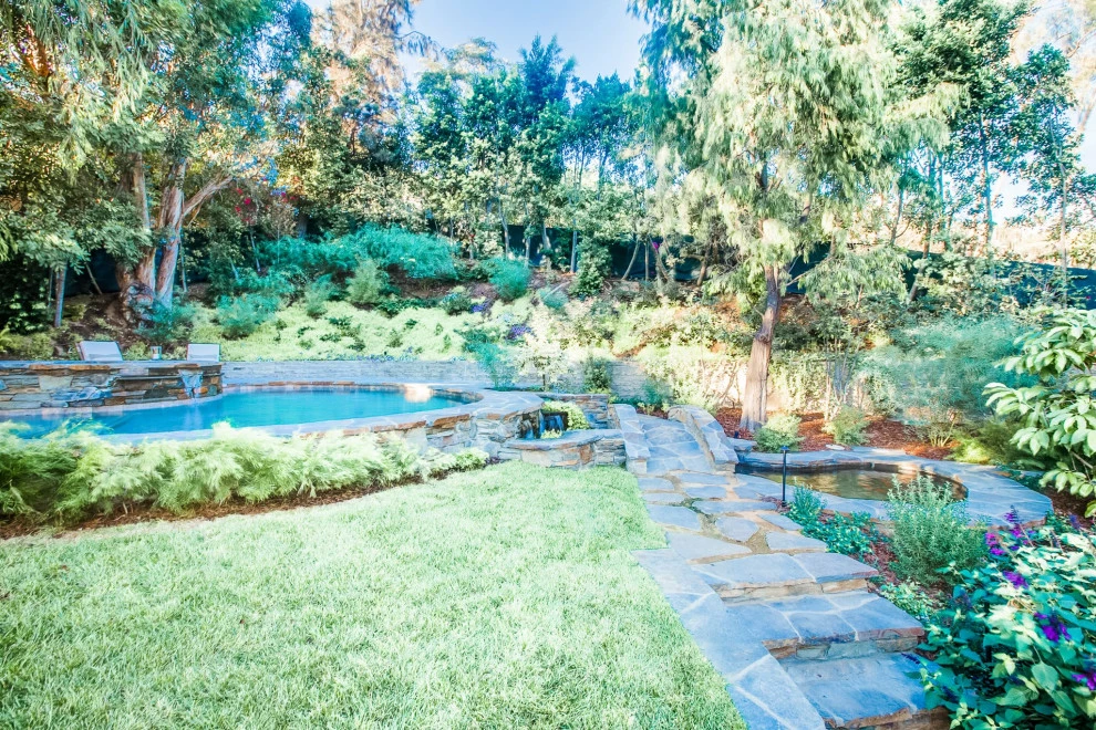 Los Feliz by Paradise Gardens Landscape Design Inc - Photo 3