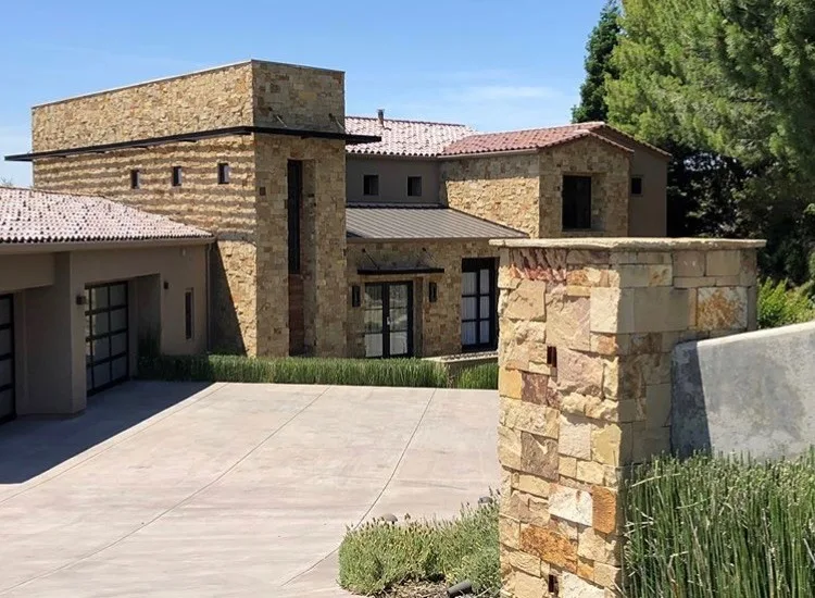 Lake View Court by L U G O : D E S I G N - Photo 2