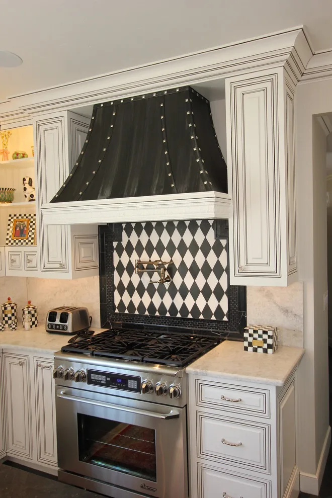 Bold in Monochrome by Bobby Sanders -- Sanders Design Build - Photo 2