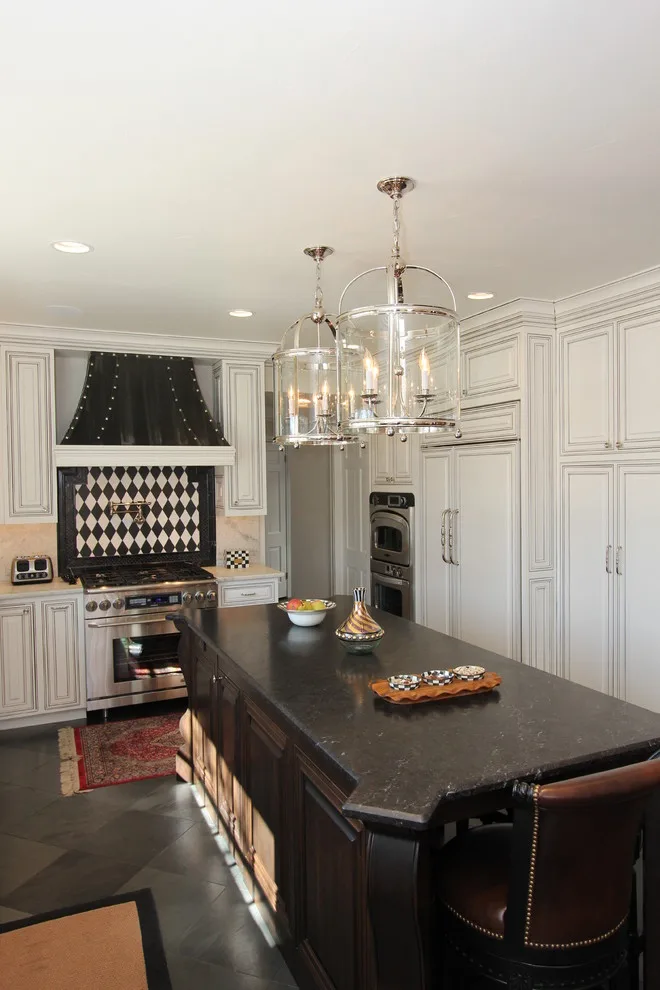 Bold in Monochrome by Bobby Sanders -- Sanders Design Build - Photo 4
