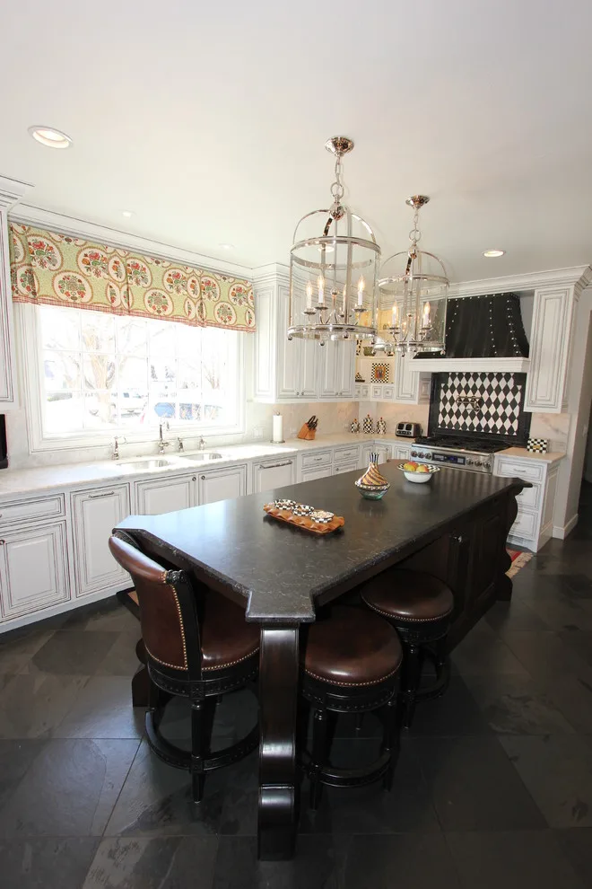Bold in Monochrome by Bobby Sanders -- Sanders Design Build - Photo 3