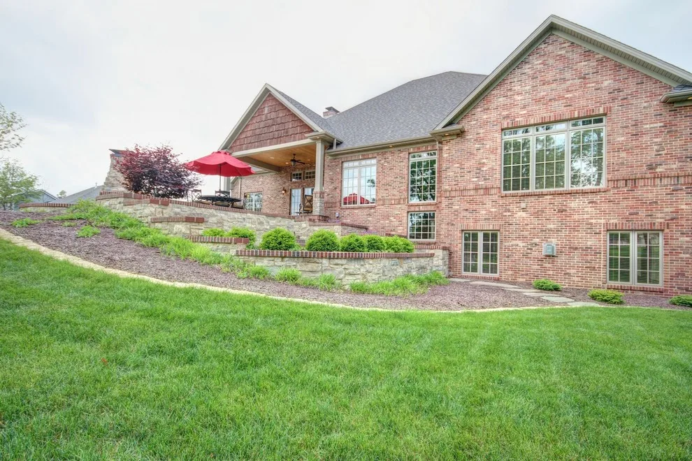 Taylor Home by Premier Homes Of Illinois, Inc - Photo 12