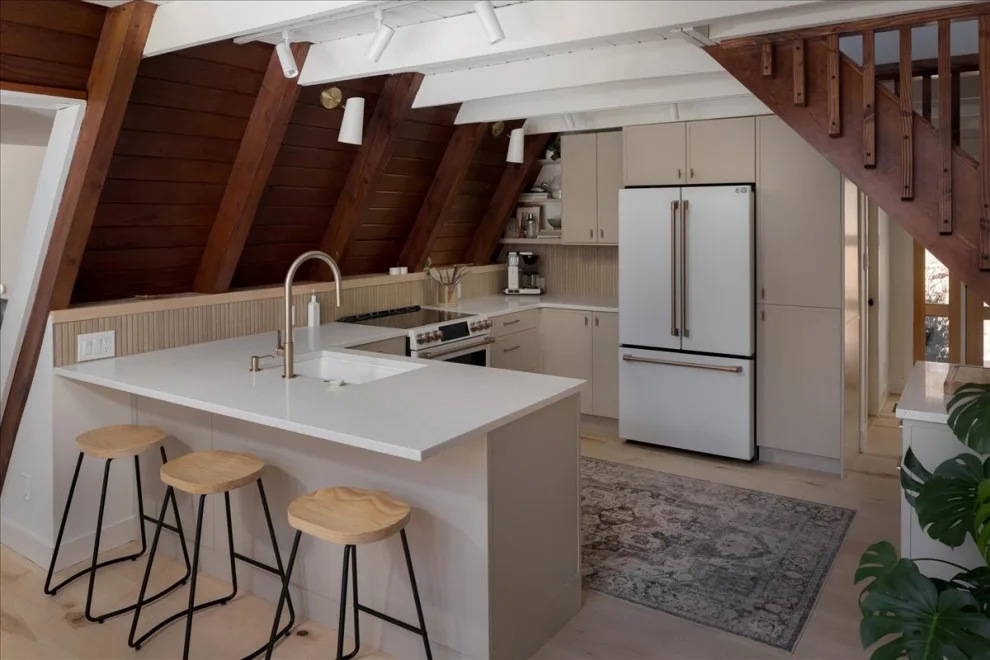 The A-Structure by Armitage Interiors - Home Design & Renovation - Photo 4