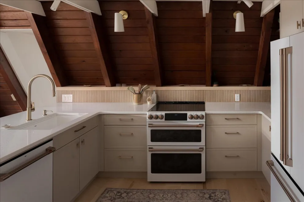 The A-Structure by Armitage Interiors - Home Design & Renovation - Photo 10