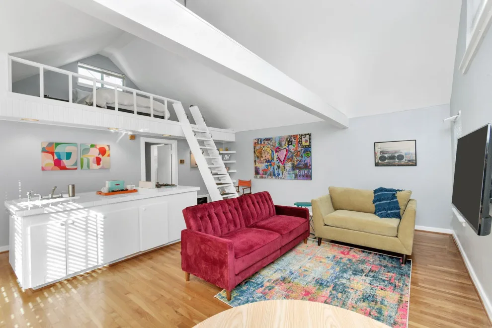 Houston Heights Vacation Rental by Leisure Blvd - Photo 17