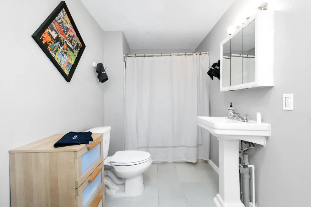 Houston Heights Vacation Rental by Leisure Blvd - Photo 12