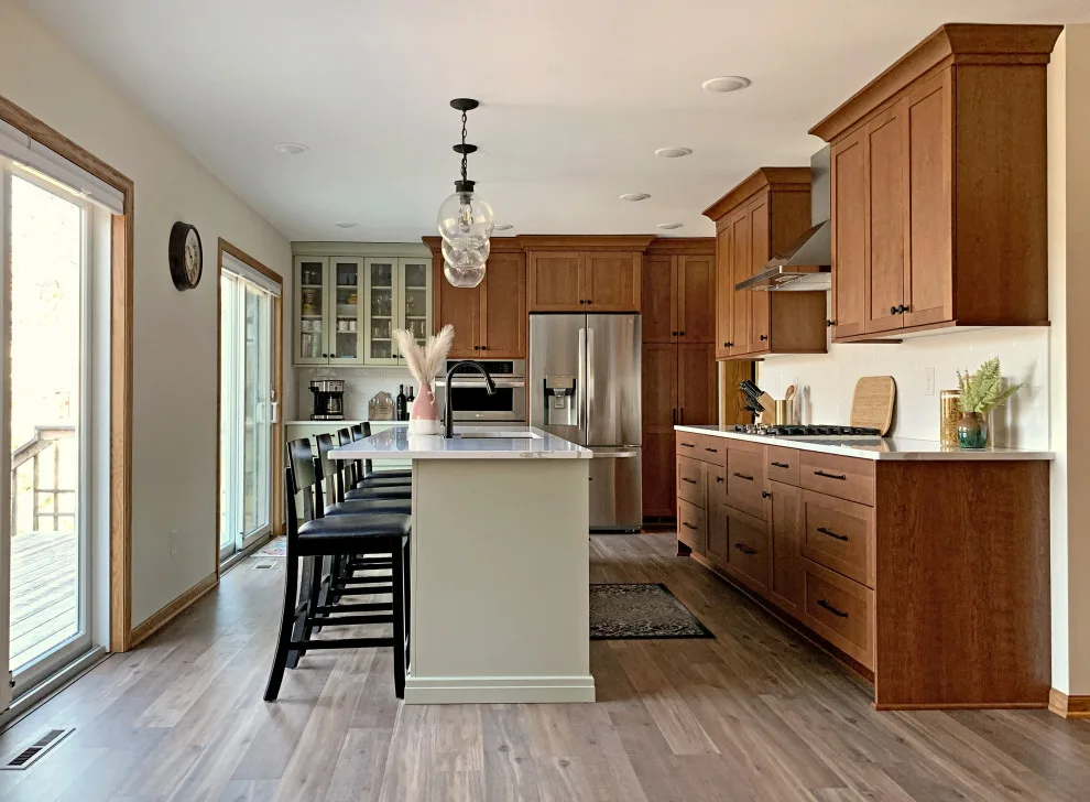The Contemporary Woodland by Becker Building & Remodeling Inc. - Photo 3