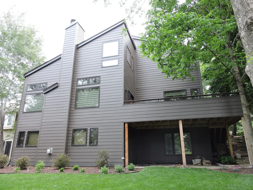 James Hardie Exterior Cladding and Windows by Willet Construction Inc. - Photo 5