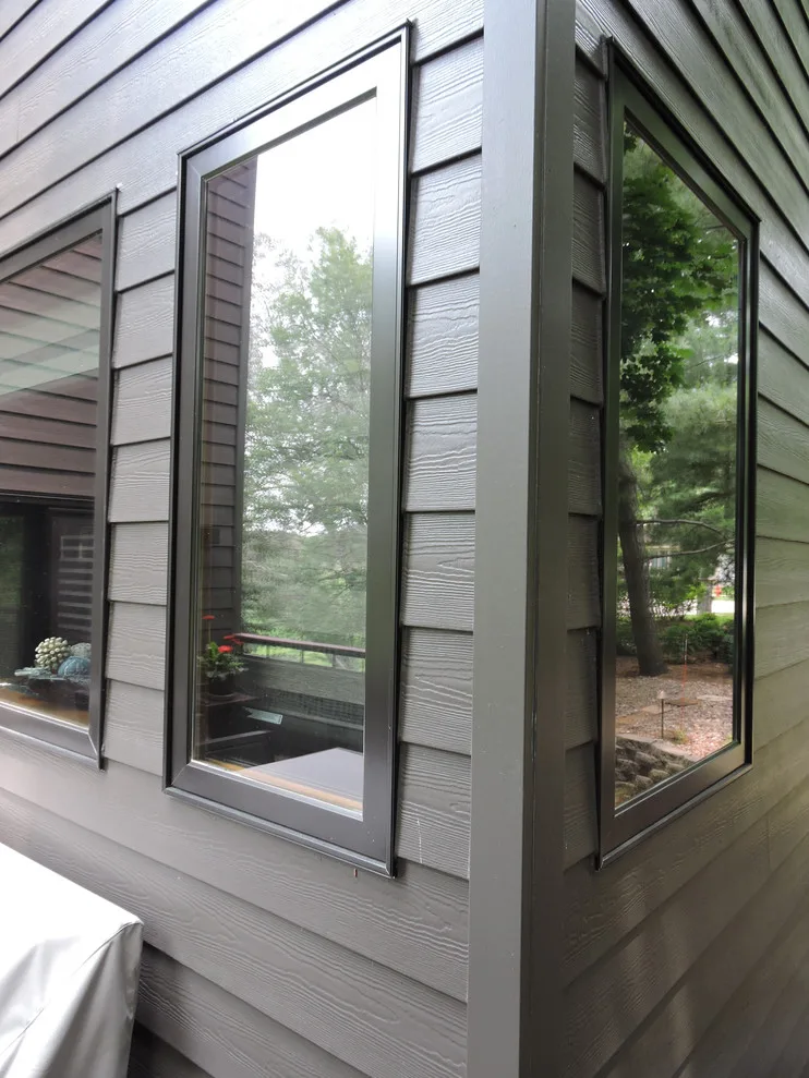 James Hardie Exterior Cladding and Windows by Willet Construction Inc. - Photo 3