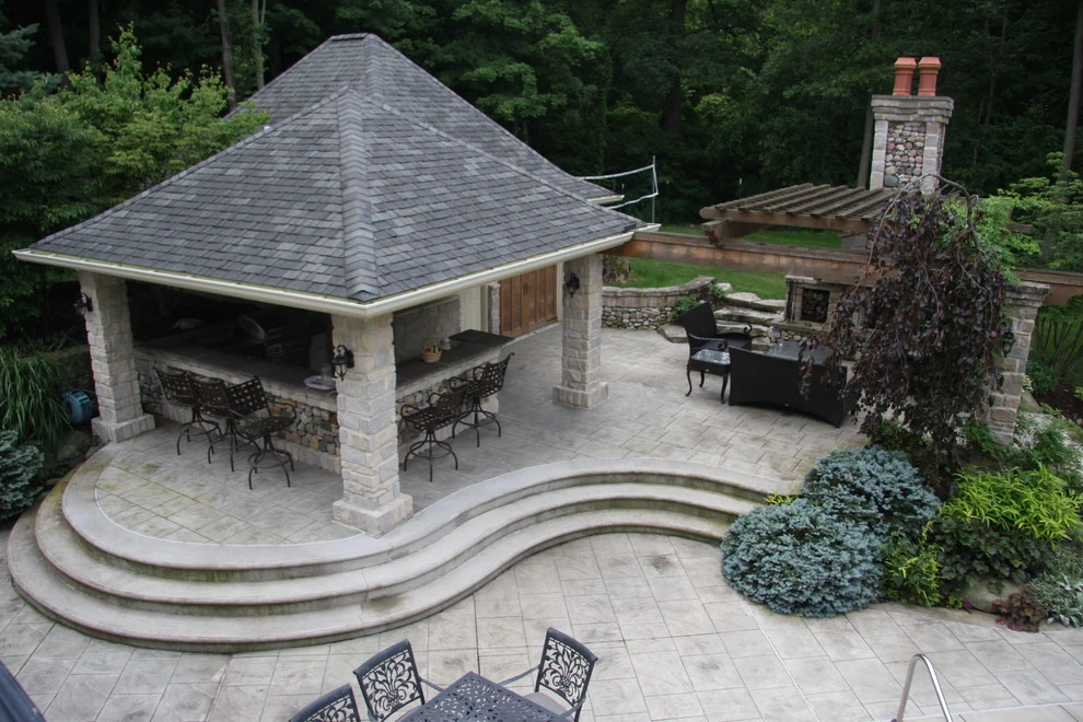 Private Residence, Backyard by Pro Care Horticultural Services - Photo 12