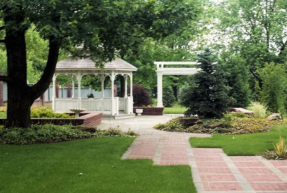 The Keener Residence by Pro Care Horticultural Services - Photo 16