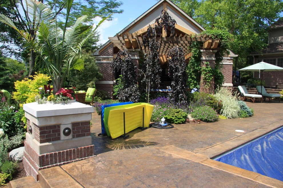 Drics Residence, Backyard by Pro Care Horticultural Services - Photo 11