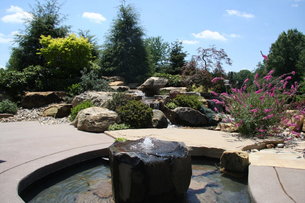 Private Greenwood Residence by Pro Care Horticultural Services - Photo 4