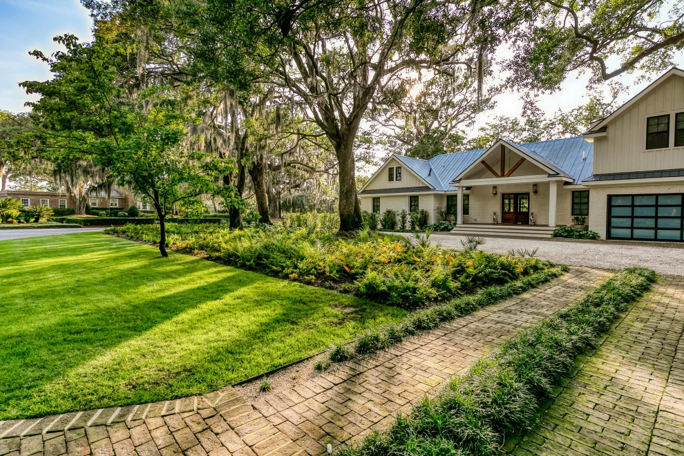 Lakeside Retreat by Remark - Photo 16